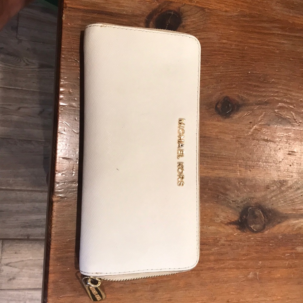 Michael Kors White Wallet